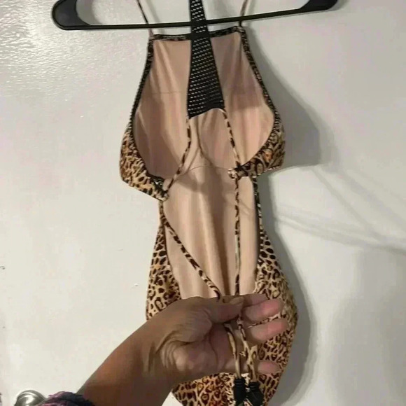 Victoria secret portofino crochet halter one piece - Picture 6 of 9